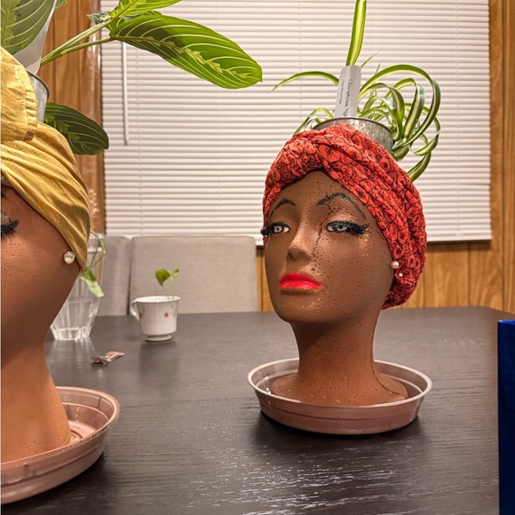 Plant Heads - Picture 2 of 3